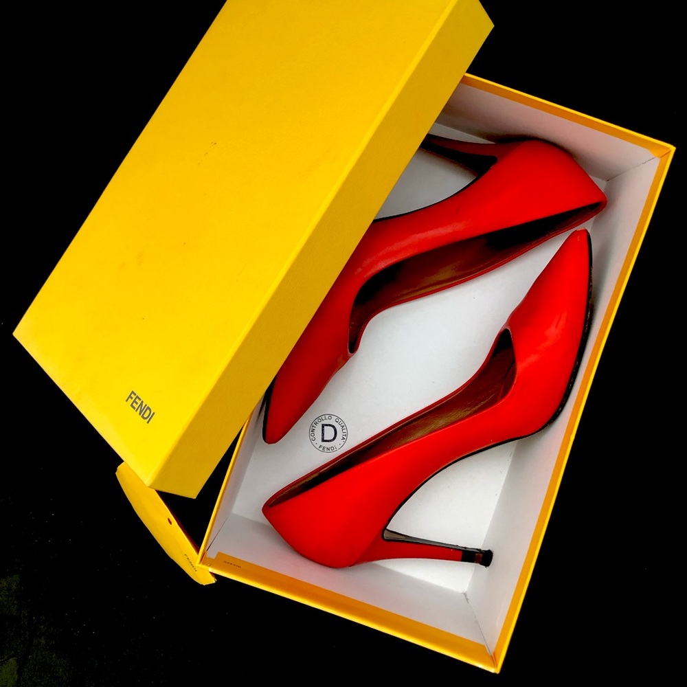 Fendi Décolleté Vitello Flamingo Pumps